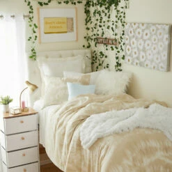 Dreamy Shibori Comforter And Sham Set -gift shop 15 BE THE CHANGE 040 2