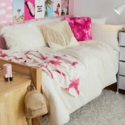 Logan T-Shirt Jersey Comforter And Sham Set -gift shop 22 BE MINE 069 1