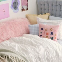 Pucker Stitch Duvet And Sham Set -gift shop 48 PuckerStitchDuvet 01