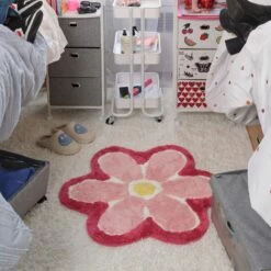Flower Border Rug -gift shop 93