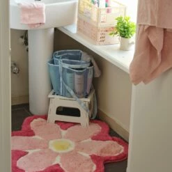 Flower Border Rug -gift shop Bath Rugs Flower Pink