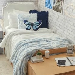 Leah Tie Dye Faux Fur Throw 21 Leah Tie Dye Faux Fur Throw -gift shop Blue 008