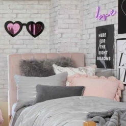 Heart Eyes Wall Art