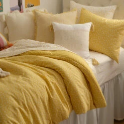 Ditsy Floral Comforter And Sham Set -gift shop DitsyFloralComforter Yellow