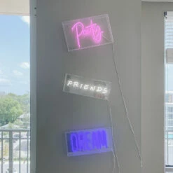 Friends Neon Sign -gift shop LED Neon Sign 053cf8c0 6485 4cda 9847 bea46eed1823