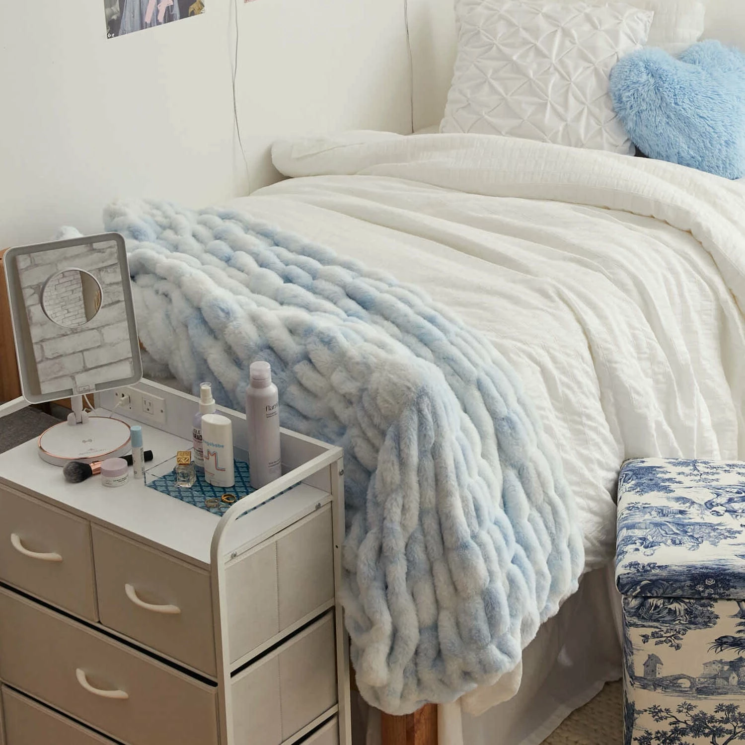 Leah Tie Dye Faux Fur Throw 10 Leah Tie Dye Faux Fur Throw - Image 8