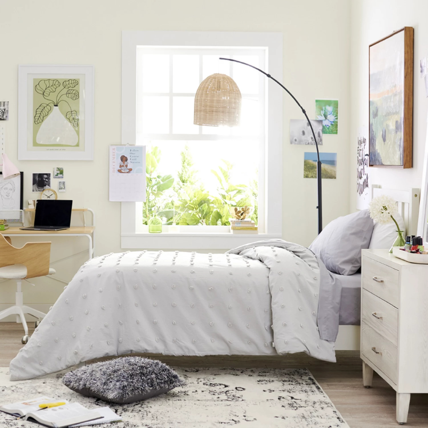 Premium Dorm Essential Bundle 7 Premium Dorm Essential Bundle - Image 5