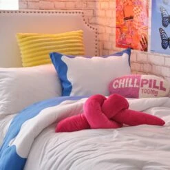 Zoe Knot Shaped Pillow