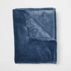 Rosie Plush Throw Blanket -gift shop Plush Throw Blue 002