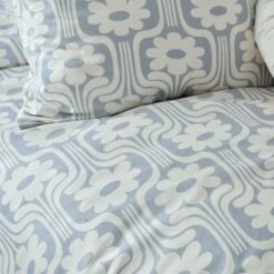 Natalia Retro Floral Duvet Cover And Sham Set -gift shop comforter