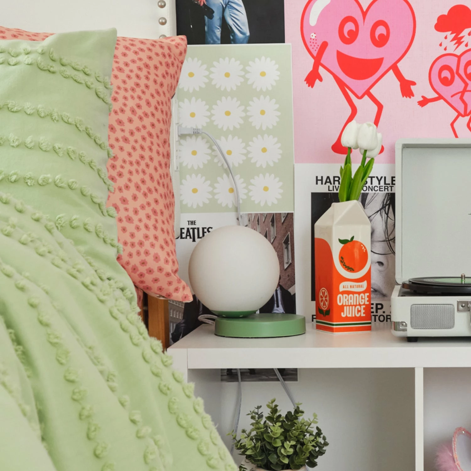 Mila Globe Accent Lamp 10 Mila Globe Accent Lamp - Image 8